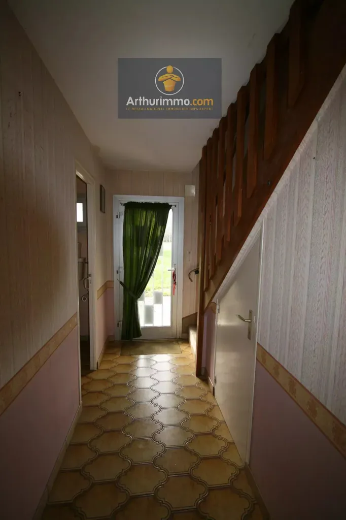 Entrée - Maison Traditionnelle avec Terrasse à Guegon