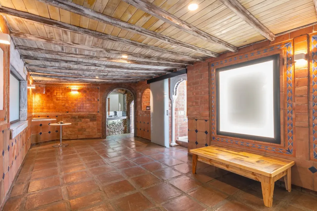 Esik - 7-Bedroom Villa with Mountain View in Mijas
