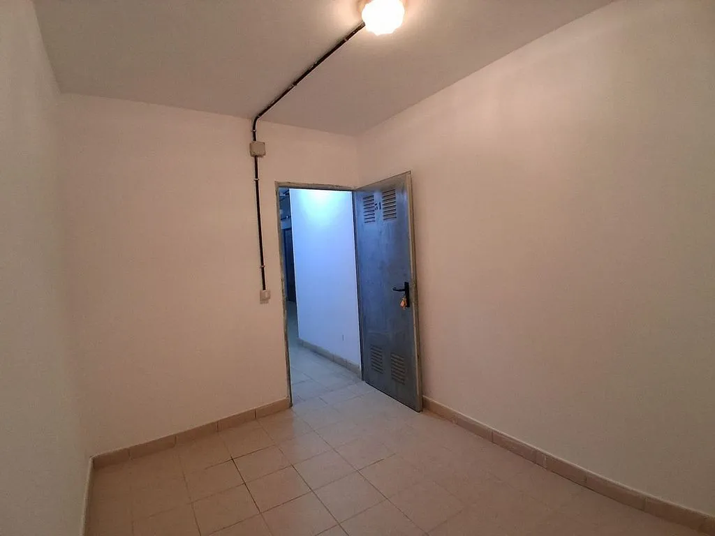 hallway_entrance