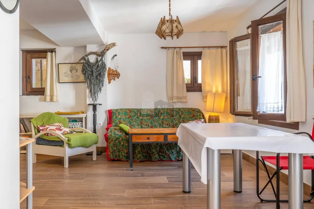Elutuba - Corner Chalet with Terraces in Albaicín