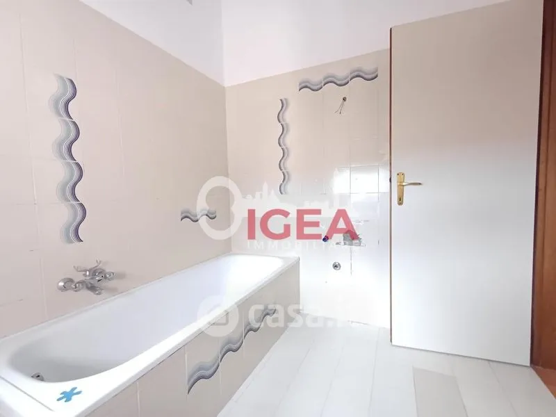 Salles de bain - Spacious Loft with Terrace in Siena