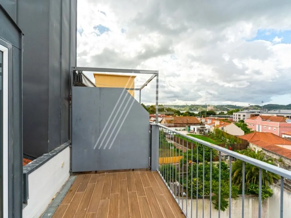 Rõdu - Luxury Apartment with En Suite in Lisbon