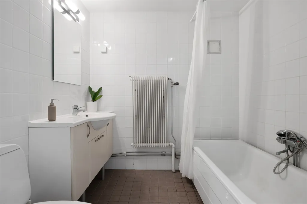 Salles de bain - Villa in Enskede, Ready for Sale