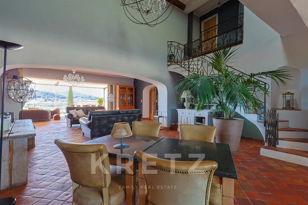 Salle à manger - Bastide Méditerranéenne avec Vue à 360° à La Cadière d'Azur