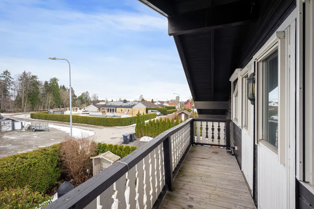 Balcon - Tyrolean House with Solar Panels in Løken-Katralen