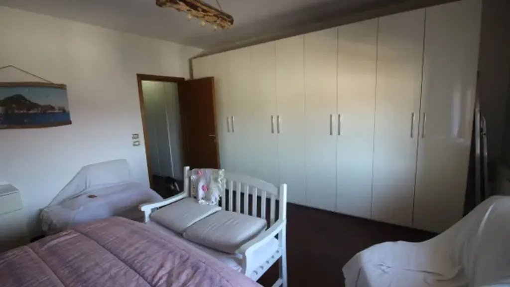 Magamistoad - Corner Villa with Garden in Montespertoli