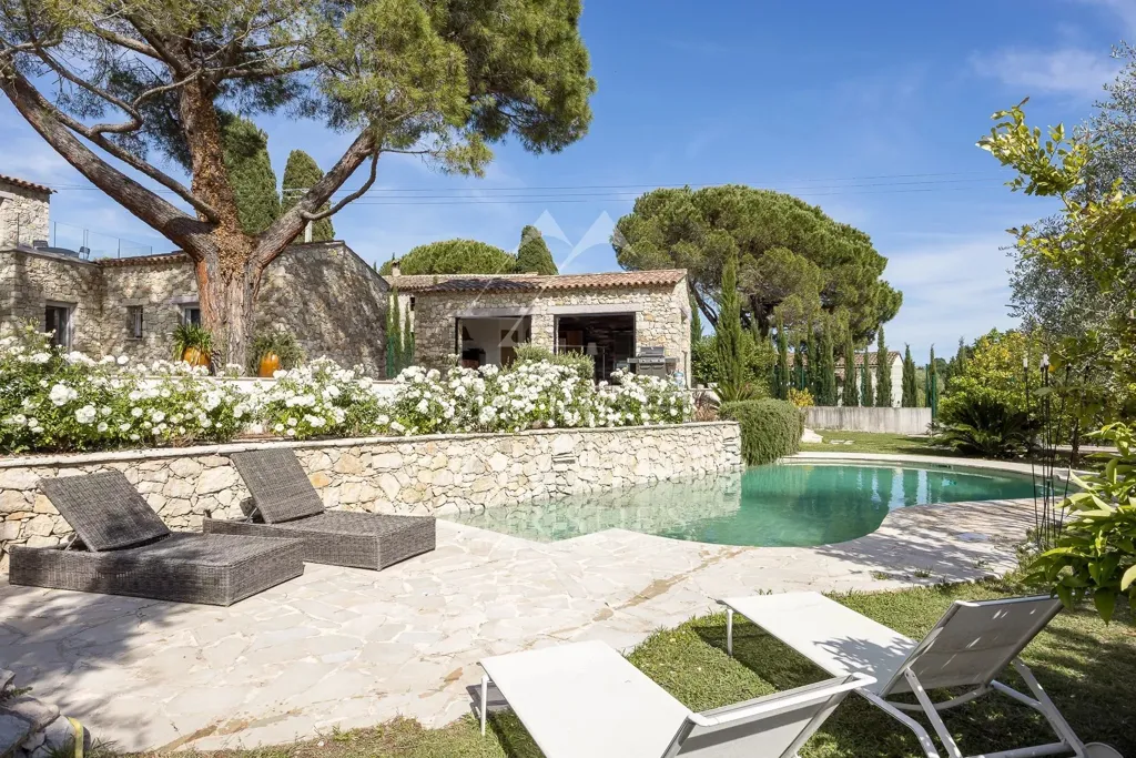Piscine - Bastide Rénovée à Saint-Paul-de-Vence