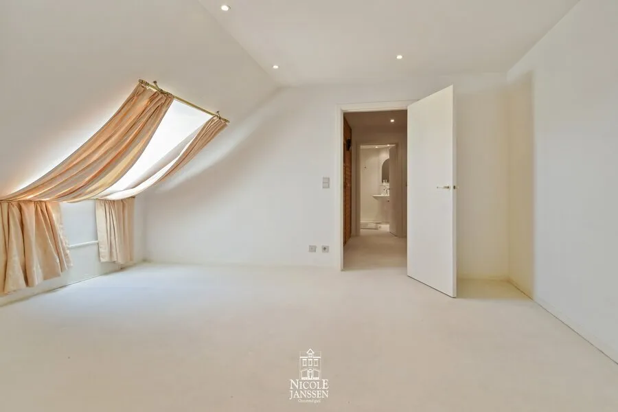 Pièces - Villa avec Piscine à Maaseik