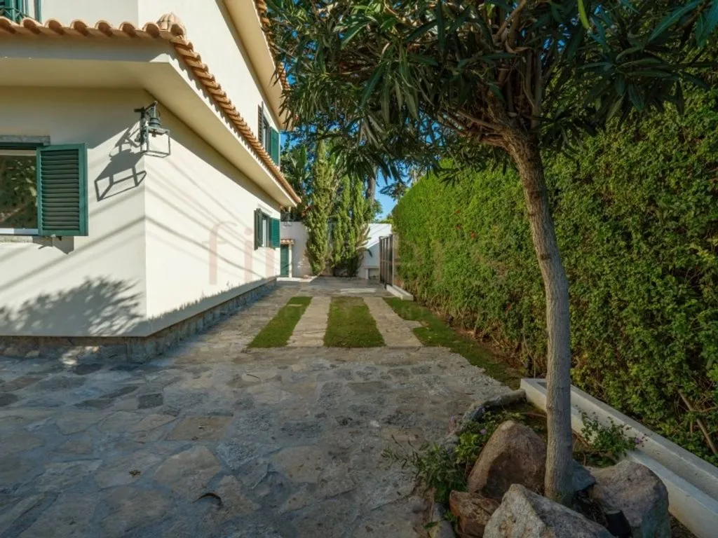 Jardin - Luxury Villa with Pool in Birre, Cascais