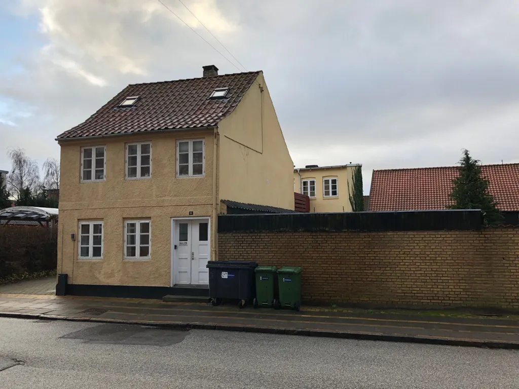 Extérieur - Cozy 2-Bedroom Apartment in Smaller Property