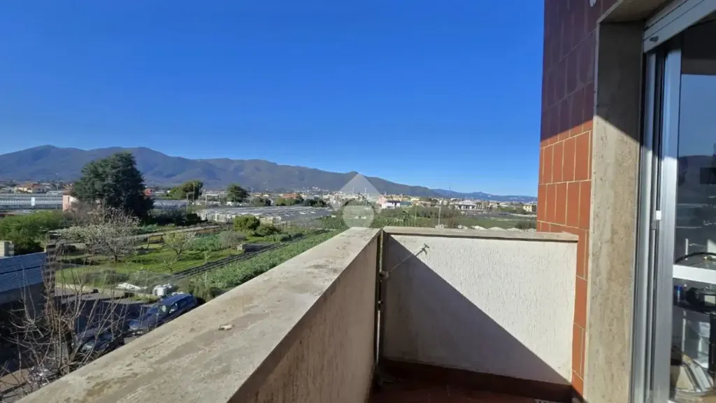 Rõdu - Apartment with Balcony in Central Albenga
