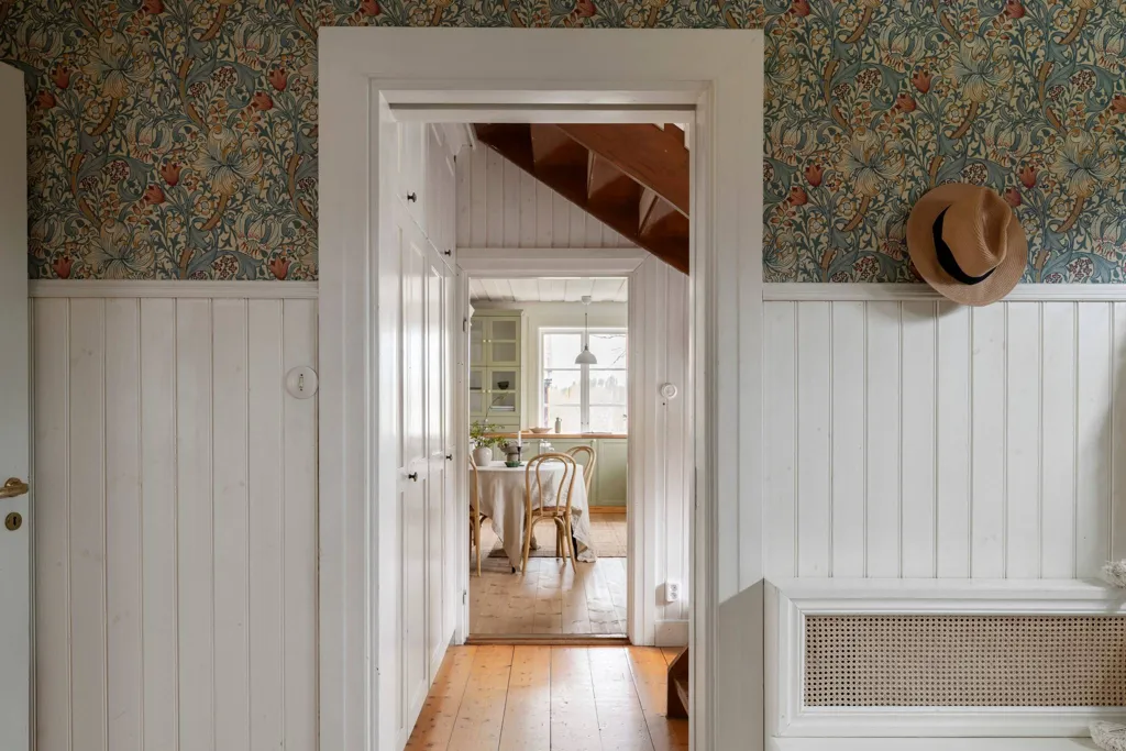 Entrée - Historic Villa with Modern Features in Strömbäck
