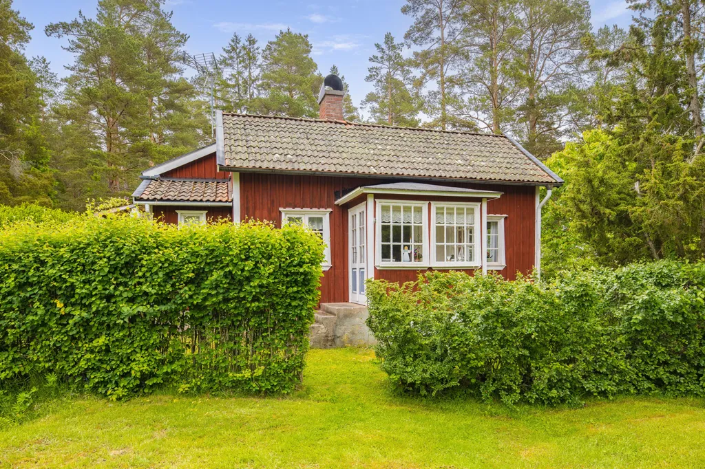 Giardino - Cottage with Loft Bed in Kållandsö