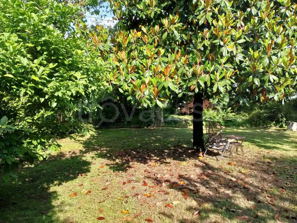 Garden - Independent Villa with Private Garden in Barge