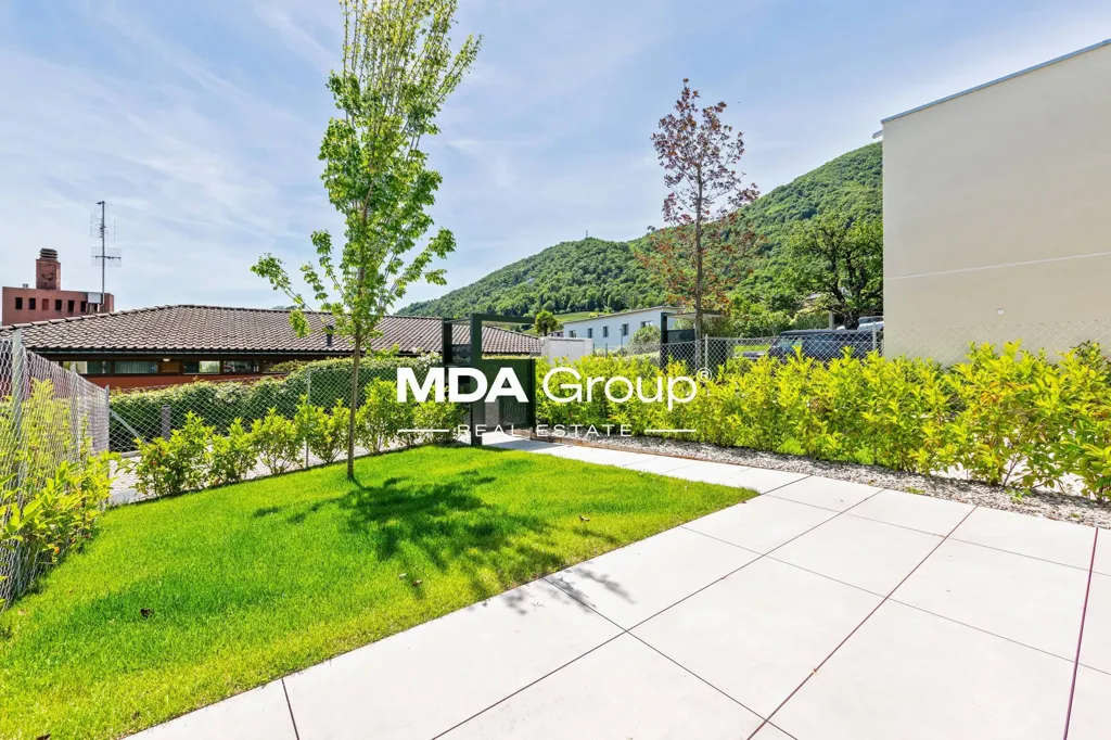 Aed - Modern Townhouse with Mountain View in Manno