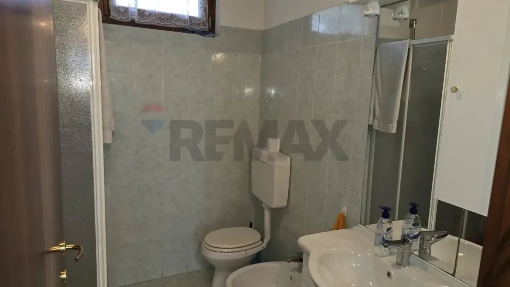 Salles de bain - Semi-detached House with Garden in Lamon
