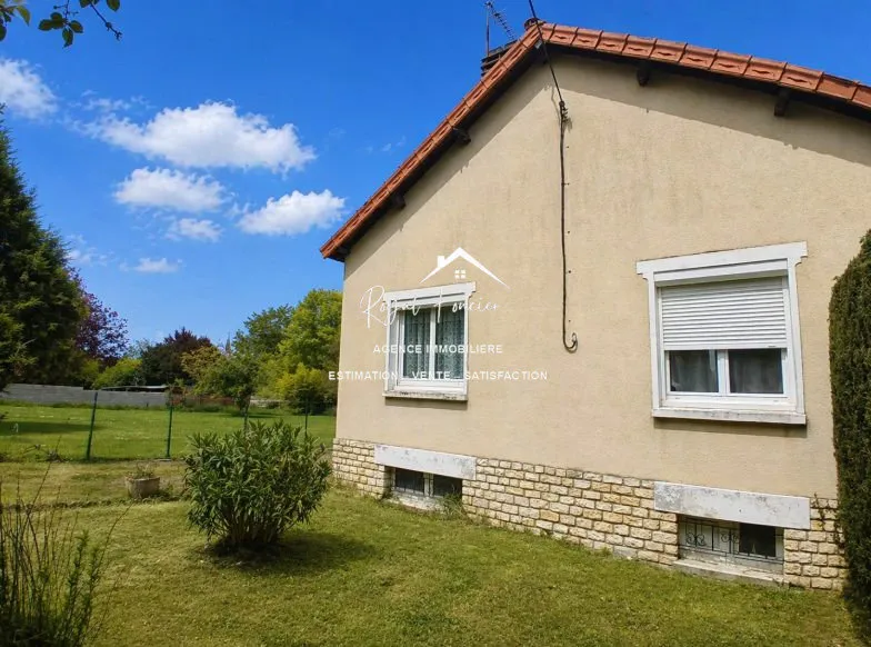 Esterno - House with Garden View in Ligueil