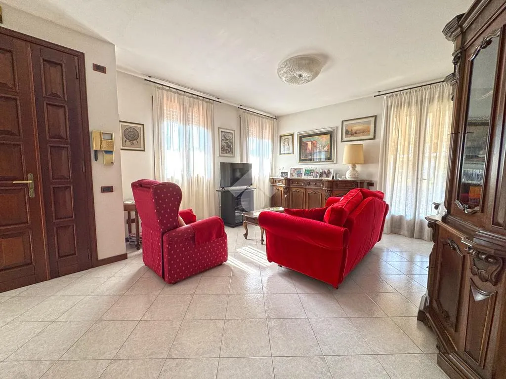 Soggiorno - Bifamiliare Villa with Private Garden in Marsango