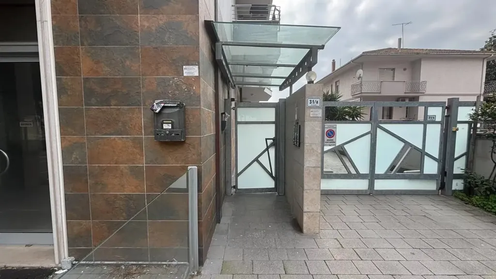 Hallway - Attico with Panoramic View in Montesilvano