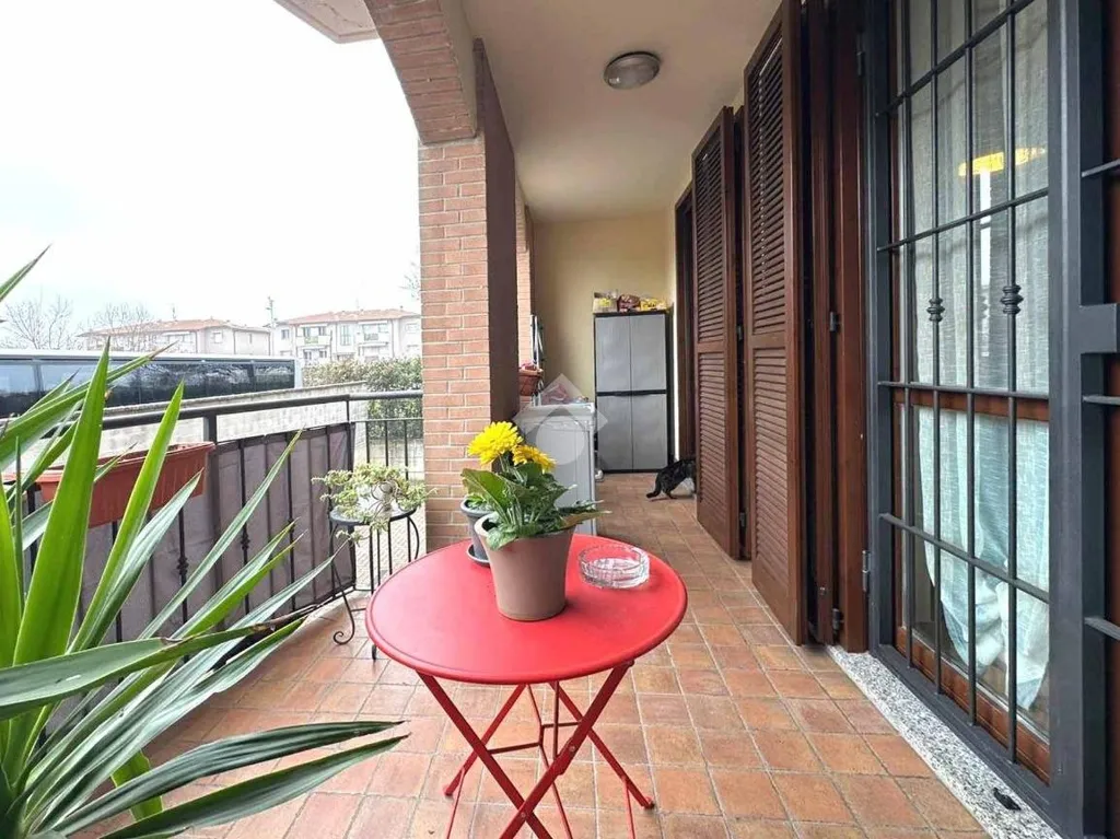 Balcon - Attico with Balcony in Crespiatica