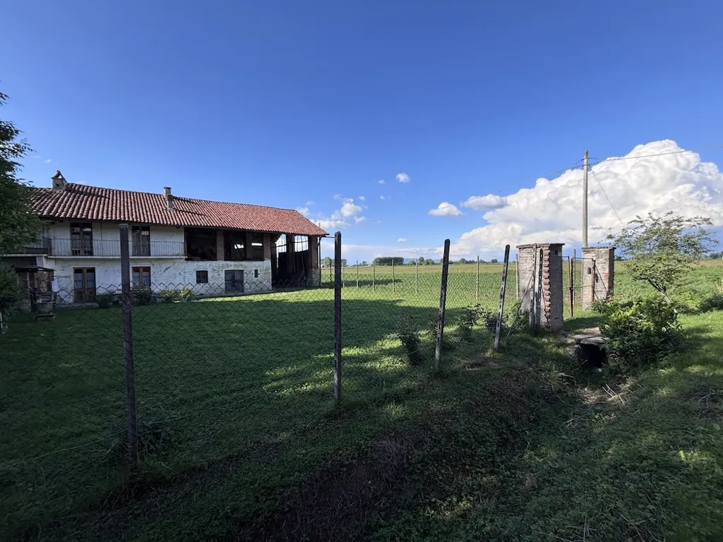 Aed - Rustic Cottage with Private Garden in Osasio