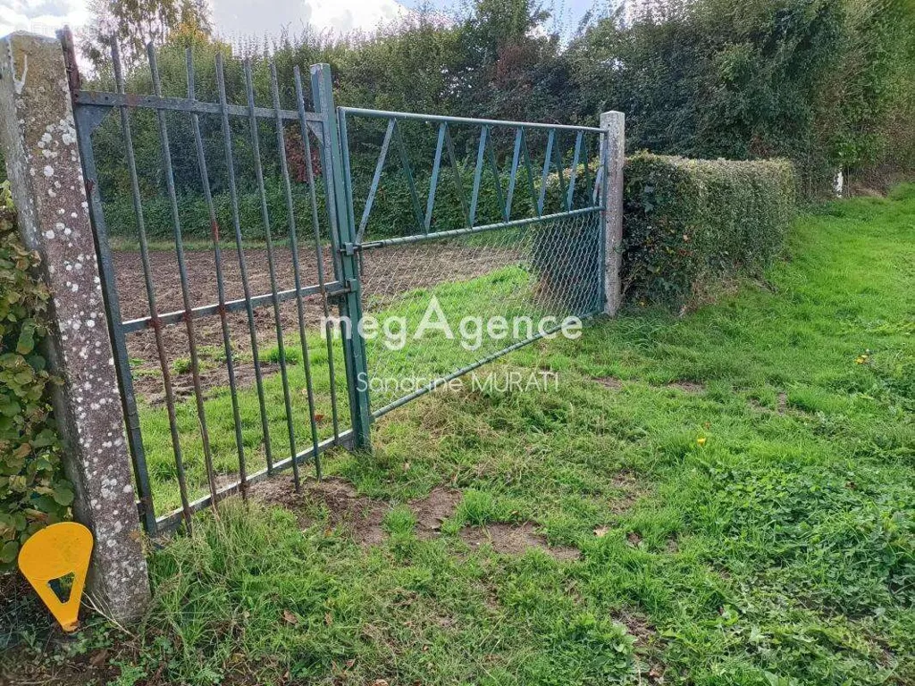 Aed - Constructible Plot with Amenities in Gandelain