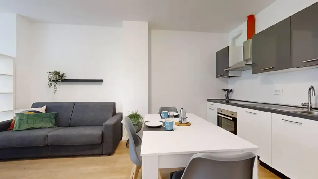 Cuisine - Restored Studio with Kitchen in Mestre Centre
