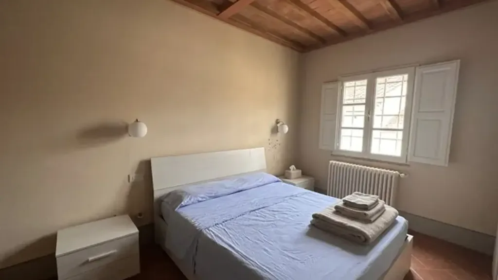 Magamistoad - Armed Trilocale with Terrace in Cascina