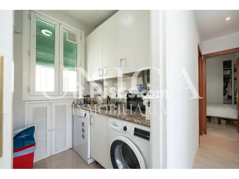 Utility Room - Loft with Terrace in Gaztambide, Madrid