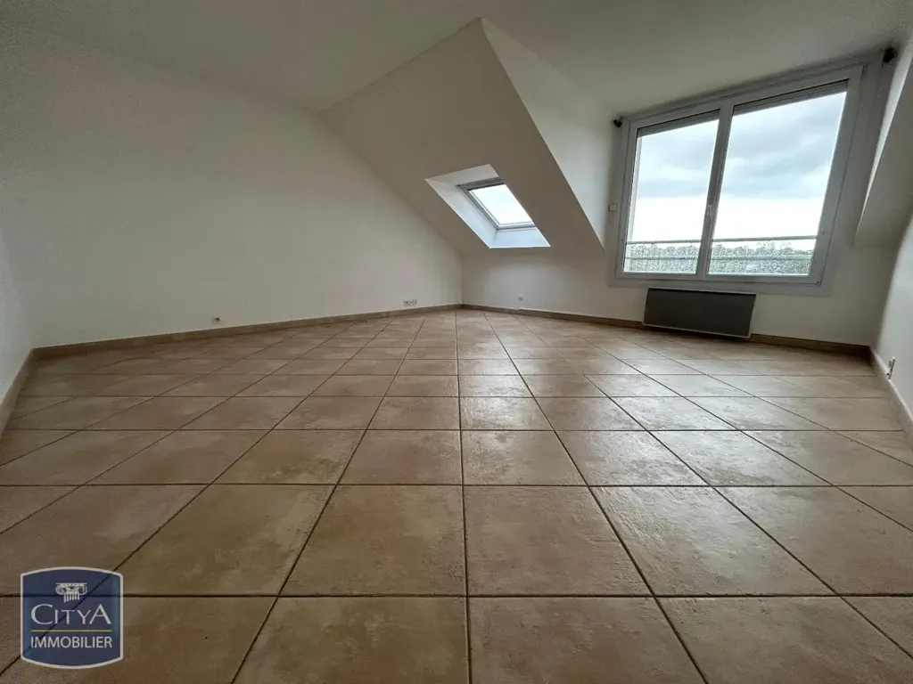 Zimmer - 3-Bedroom Flat with Central Location in Rambouillet