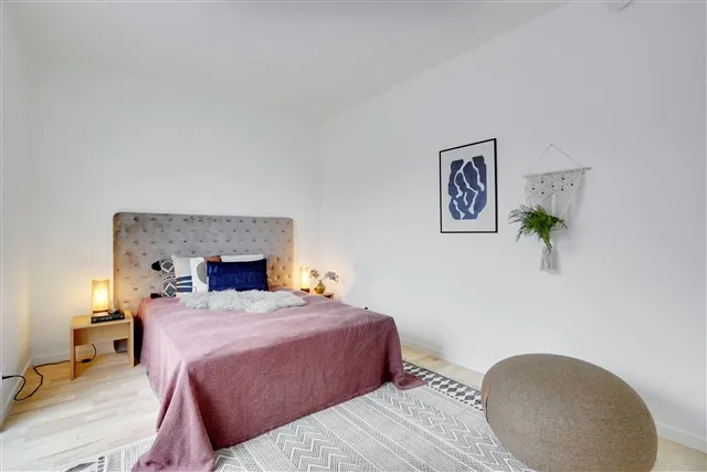Magamistoad - Contemporary Apartment with Balcony in Nymarkshaven