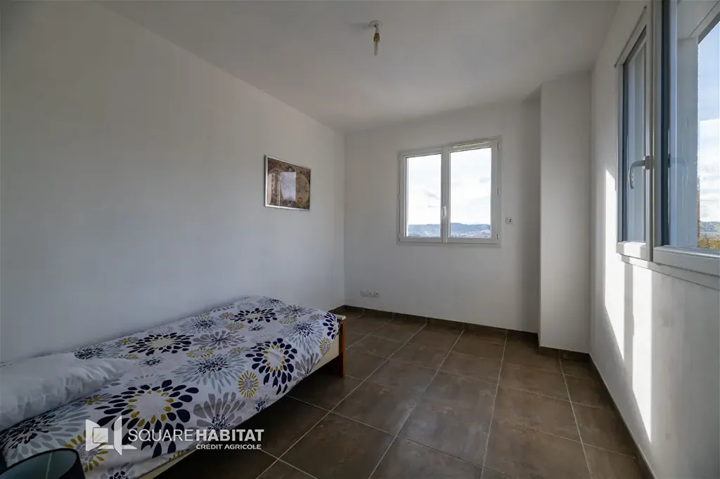 5-toaline maja asukohas Saint Uze