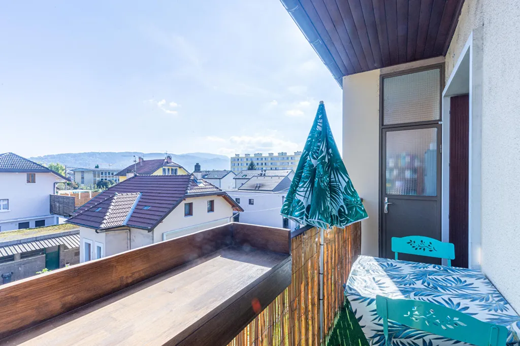 Balcony - T2 Apartment with Balcony in Annecy