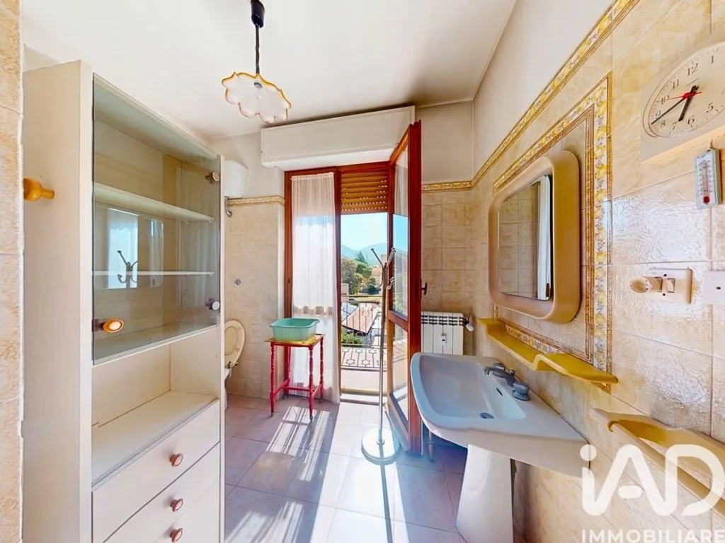 Salles de bain - Apartment with Panoramic View in Foligno