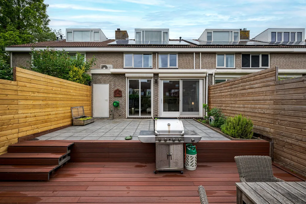 Terrazza - Herrenhaus with Waterfront in Voorschoten