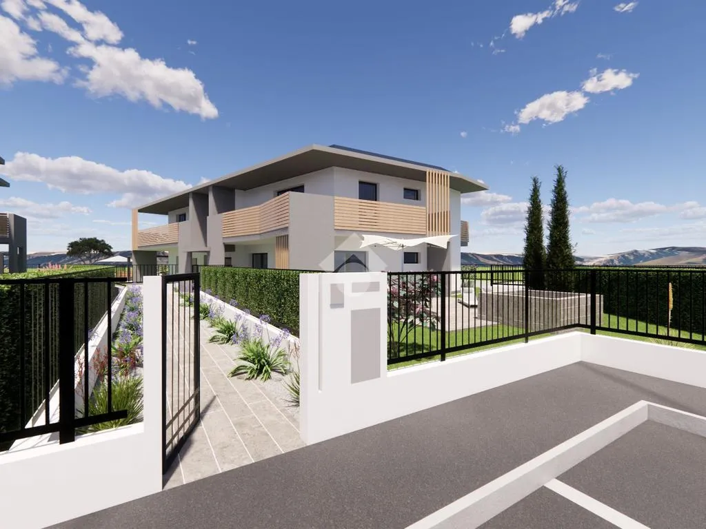 Modern Apartment with Terraces in Barzana