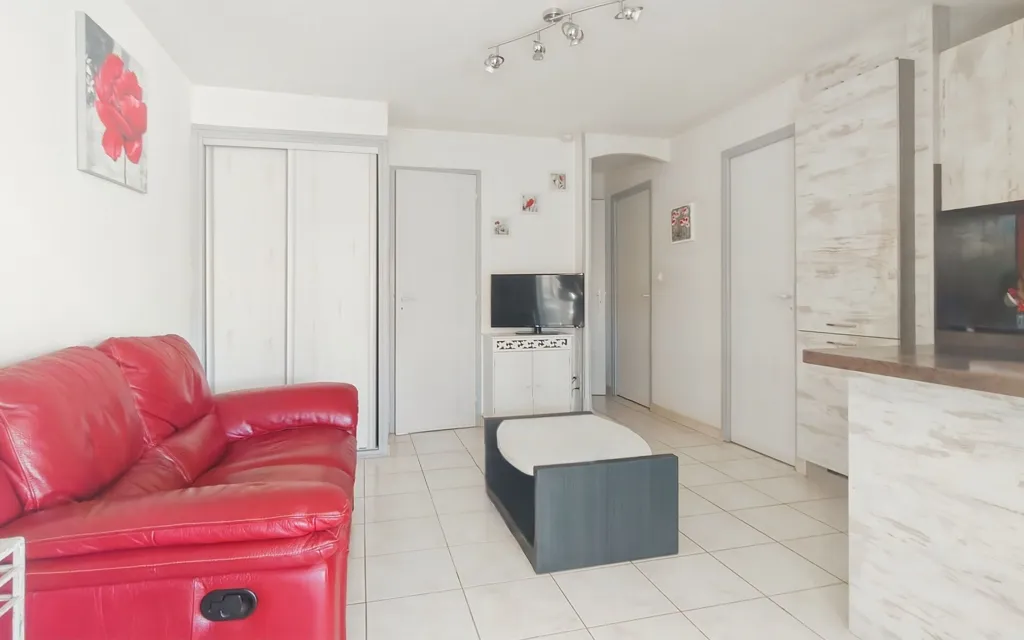 Séjour - Maison avec Jardin Privatif à Vendres