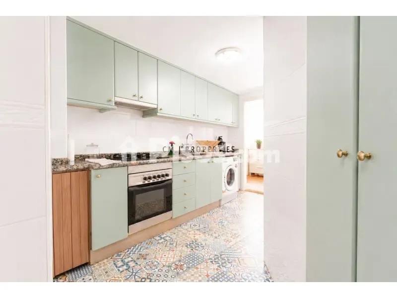 Cuisine - Apartment with Balcony in Valencia's El Carmen