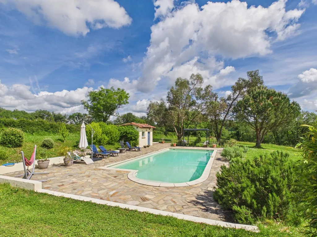 Bassein - Stone House with Pool in Mirandol-Bourgnounac