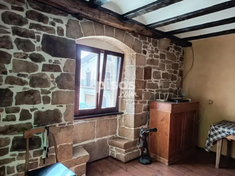 Kitchen - Palatial House with Garden in Larumbe
