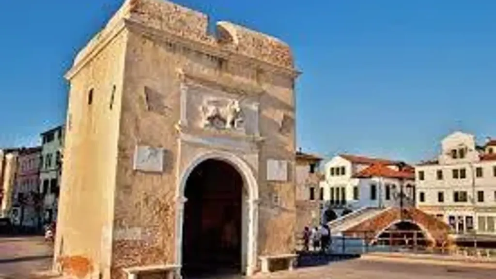 Chioggiotta House with Balcony in Chioggia
