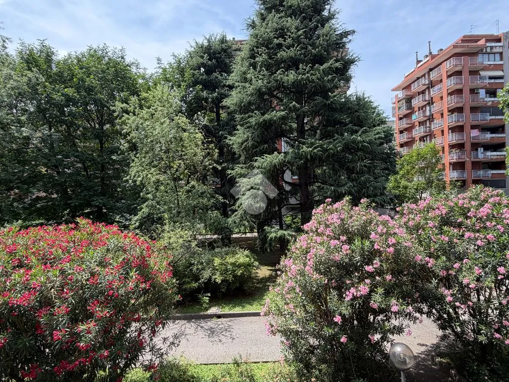 Jardin - Four-Room Apartment with Terrace in Milan