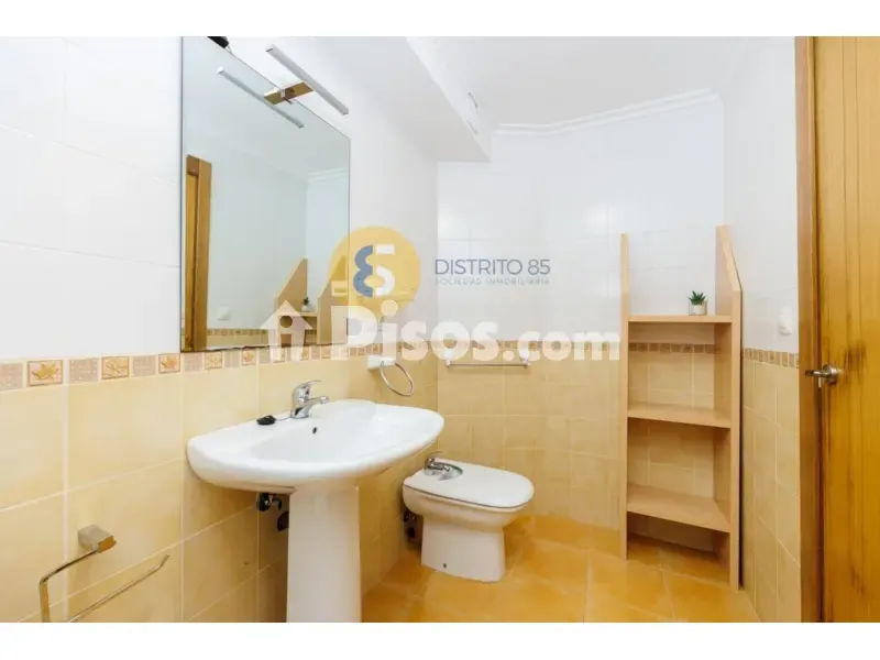 Vannitoad - Modern Flat with Garden View in O Rosal