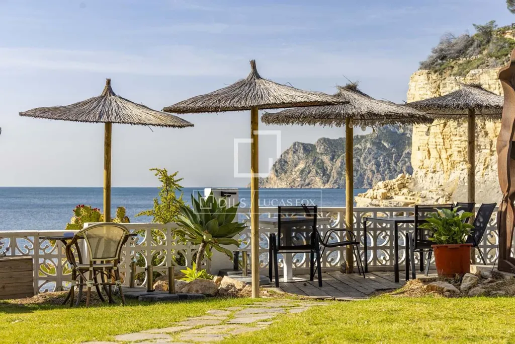 Terrass - Refurbished Boutique Aparthotel with Pool in Benissa