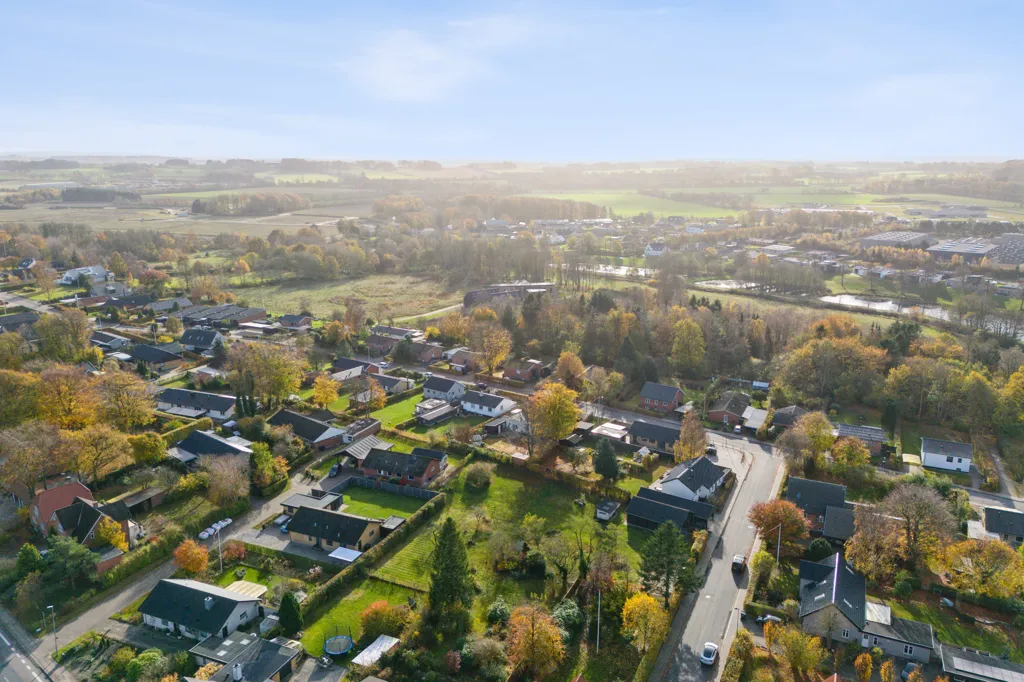 Õhuvaade - Buildable Plot with Garden in Brande