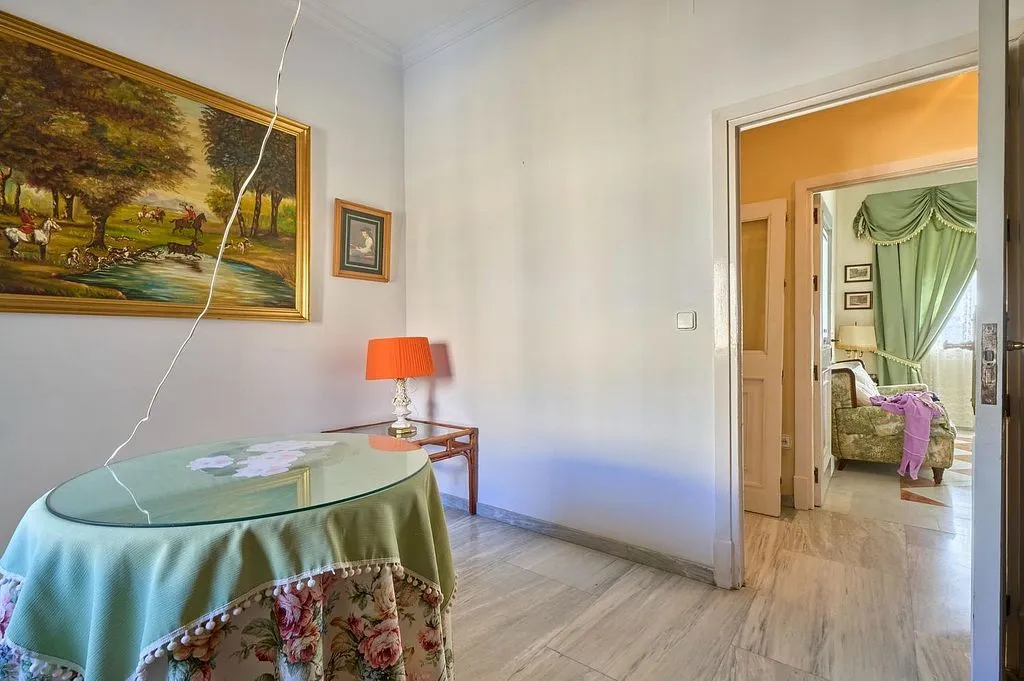 Esik - Apartment with Terrace in Pio XII, Jerez