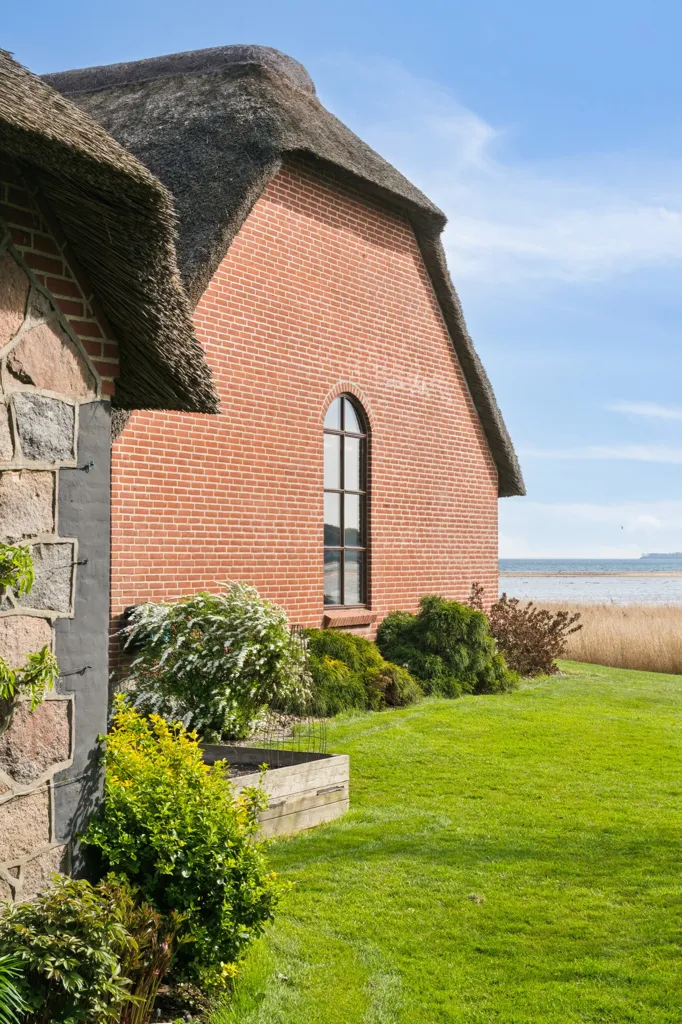 Extérieur - Historic Villa with Water View on Hjarnø