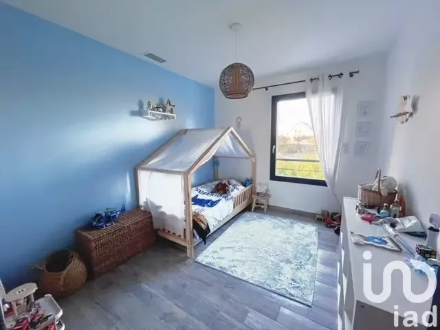 Chambres - Maison avec Piscine et Jardin à Amilly