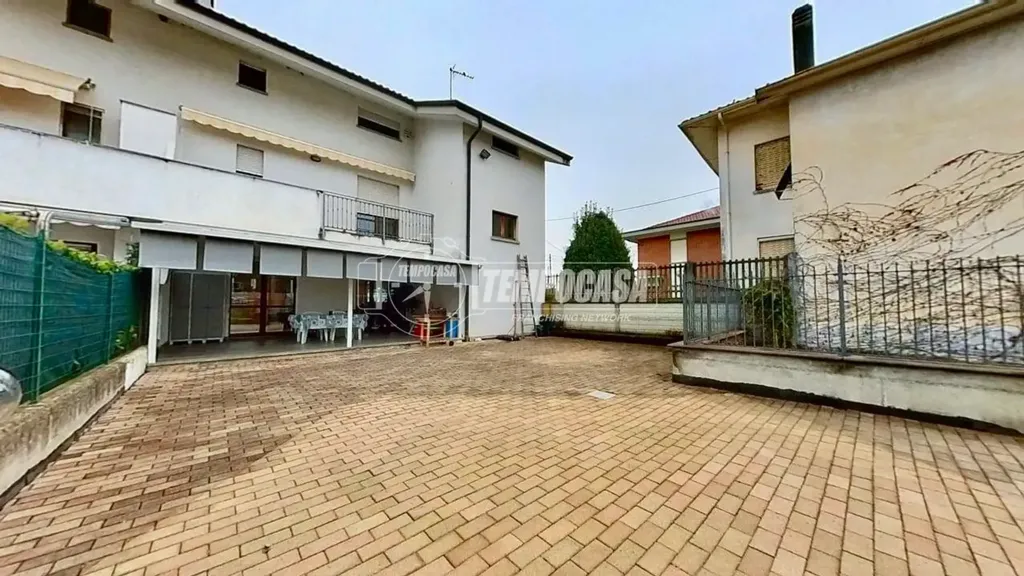 Terrasse - Villa with Private Garden in Robassomero