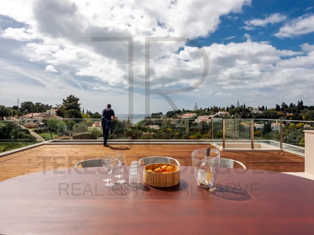Terrazza - Modern House with Sea View in Lagoa